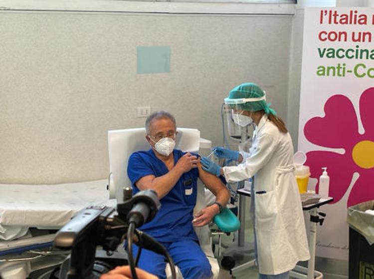 Da Nord a Sud l'Italia si vaccina, test superato