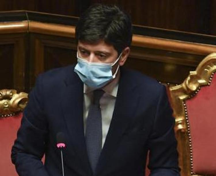 Vaccini: Speranza, accantonare 1-2% dosi per zone alto contagio