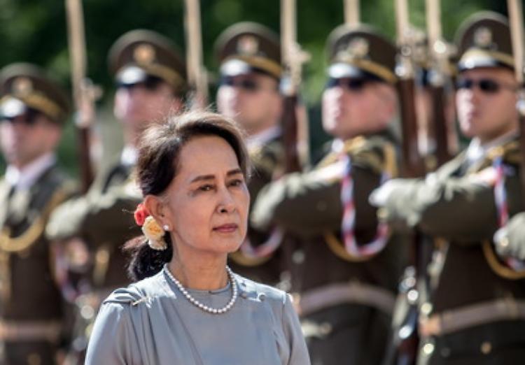 Myanmar, arrestato consigliere di Aung 