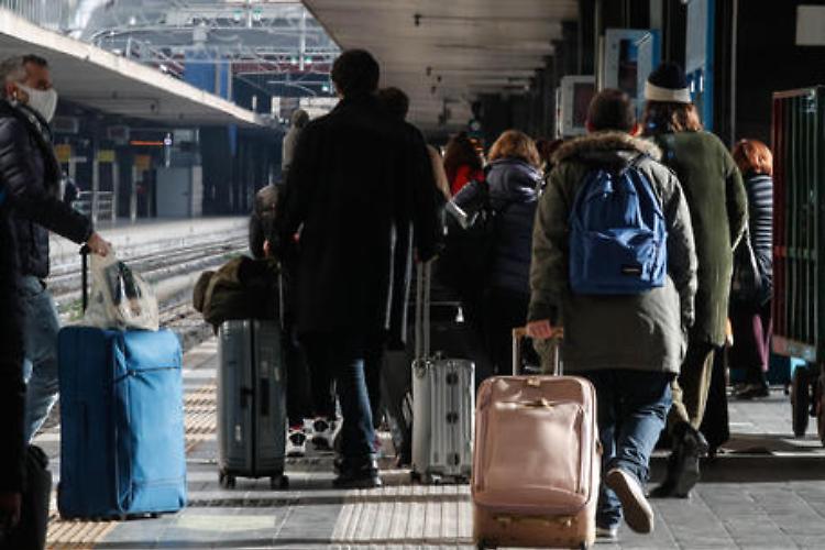 Regioni, la richiesta al Governo: prorogare i divieti di spostamento