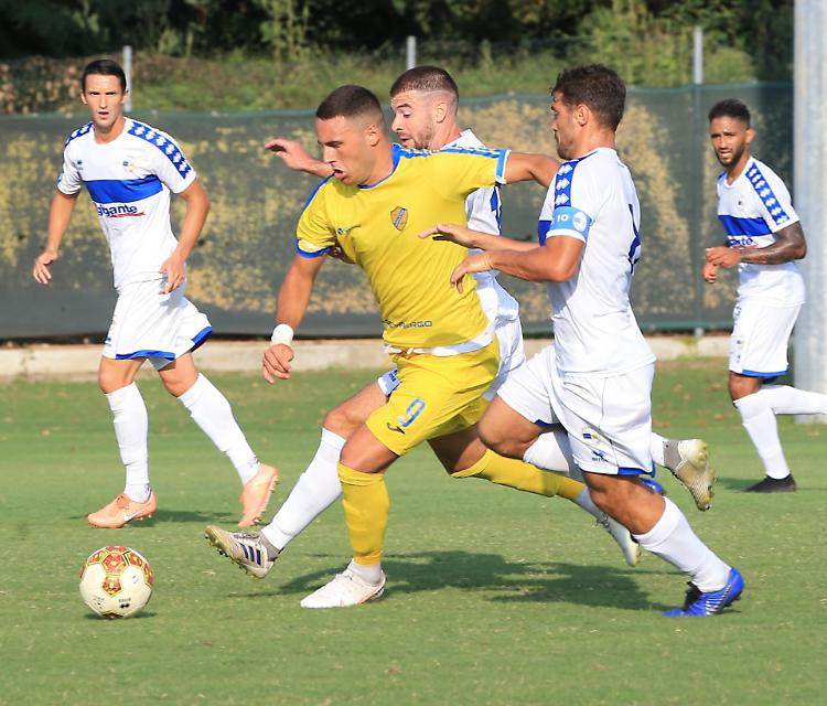 Pro Sesto-Pergolettese si gioca nell'ombra del Covid