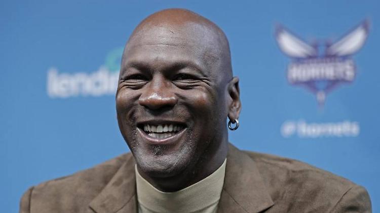 Usa: Michael Jordan dona 10 milioni per due nuove cliniche