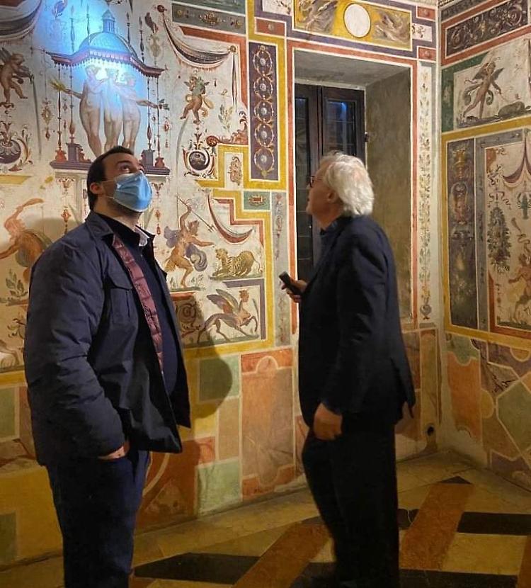Visita a sorpresa di Sgarbi a Sabbioneta