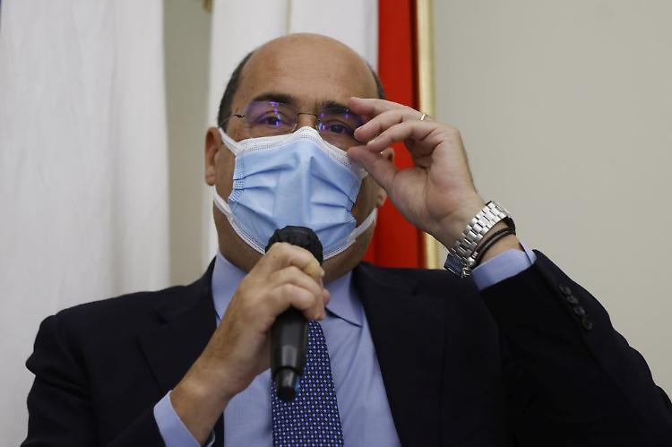 Attacco hacker, Zingaretti "Ripartito il sito di prenotazione vaccinale"