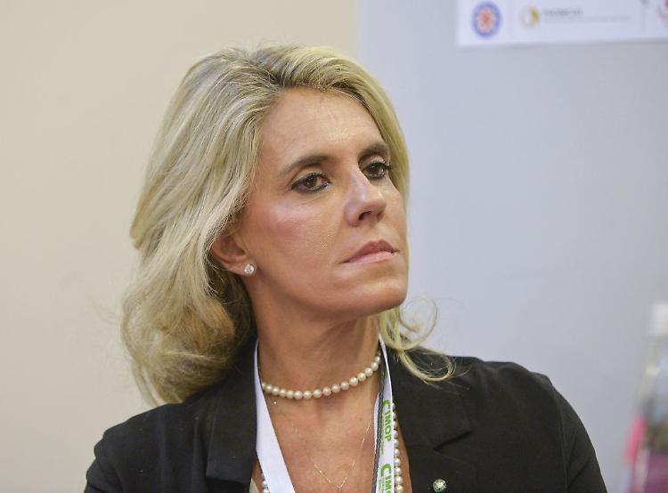 Covid, Aiop "Dati Inail su casi e decessi invitano alla prudenza"