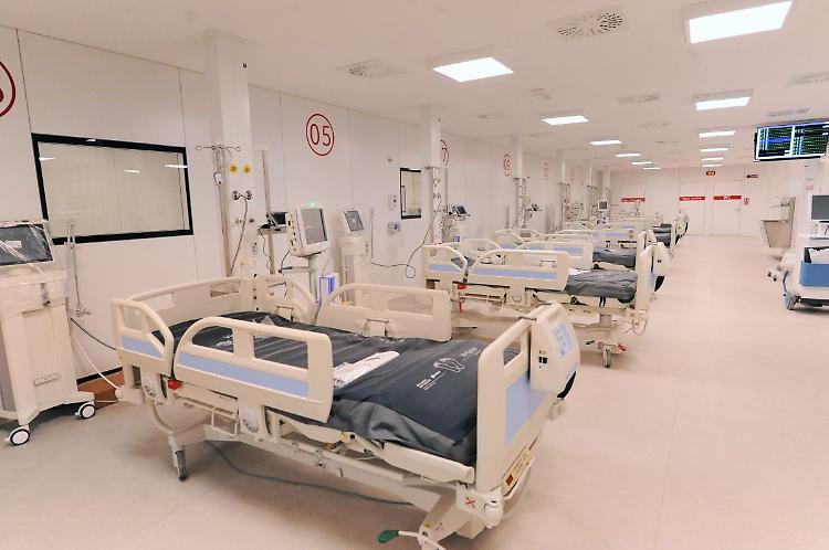 Covid, 186.740 nuovi casi e 428 decessi