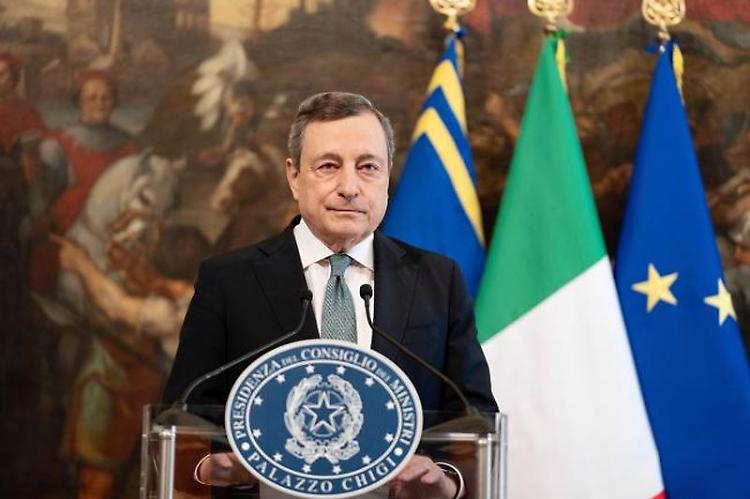 Ucraina, Draghi al G7 "Su sanzioni allineati all'Unione Europea"