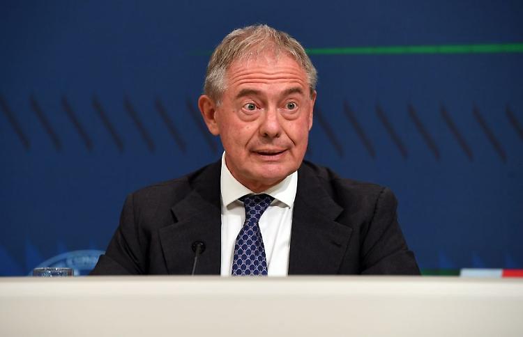 Caro benzina, Urso "Accise servono per i tagli del cuneo fiscale"