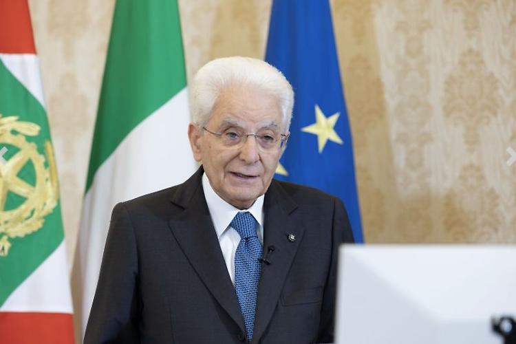 Mattarella "Garantire servizi adeguati a tutto il Paese"