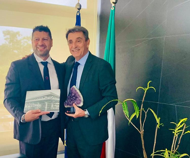 Presidente Ordine Biologi Lombardia incontra ambasciatore a Brasilia