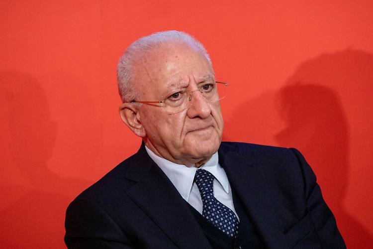 De Luca "Ha avuto ragione Craxi, lettura socialista pi&ugrave; rispondente a realt&agrave;"