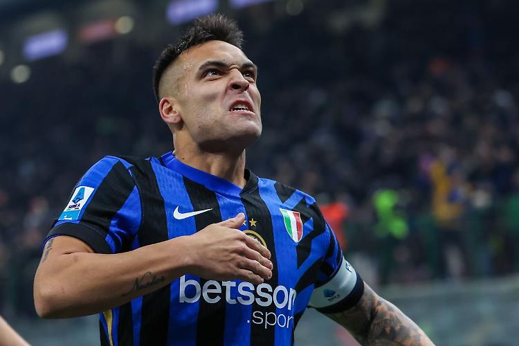 L'Inter vince a Praga, ottavi di Champions a un passo