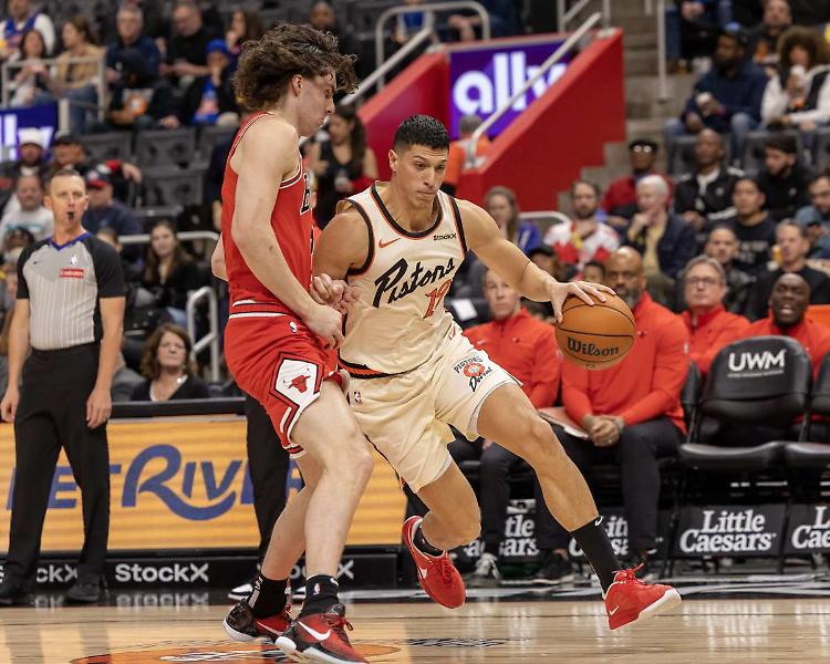 Detroit supera Chicago, 11 punti per l'azzurro Fontecchio