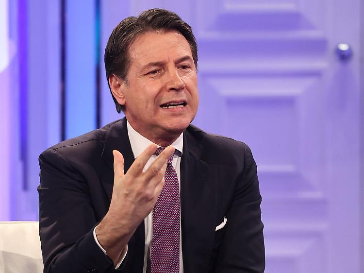 Spionaggio, Conte "M5s presenta nuova interrogazione, governo chiarisca"