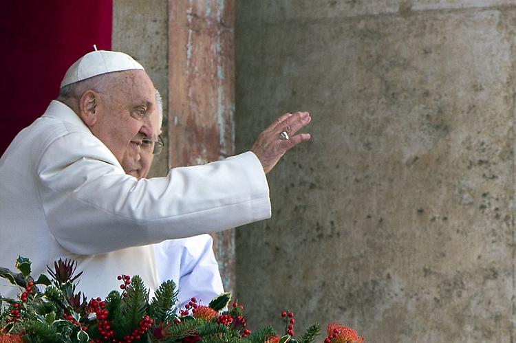 Papa "Proseguo fiducioso il ricovero al Policlinico Gemelli"