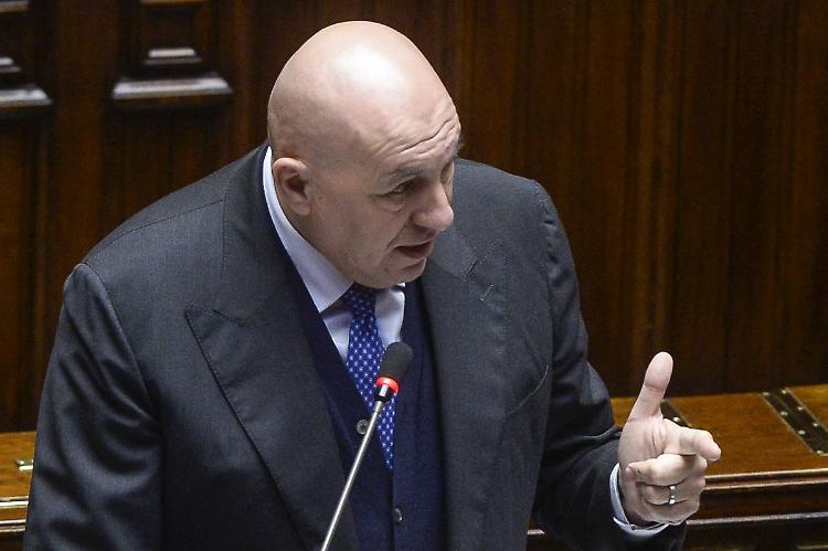 Crosetto "Al Parlamento chiederemo di colmare carenza forze armate"