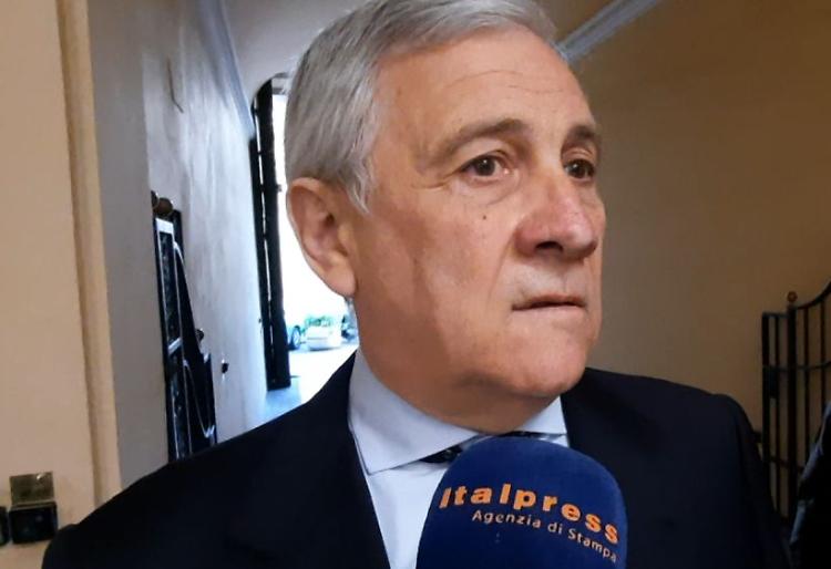 Ucraina, Tajani "Auspico tavolo con Usa, Russia e Ue"