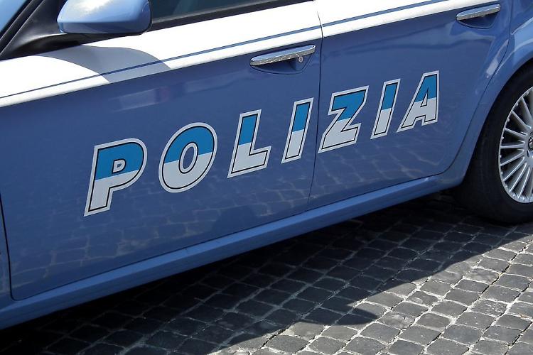 Minacciano anziana: "Paga o arrestiamo tuo figlio", 2 arresti a Catania