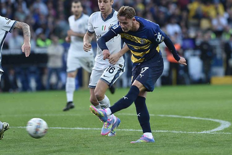 L'Inter spreca e si fa rimontare, &egrave; 2-2 contro il Parma