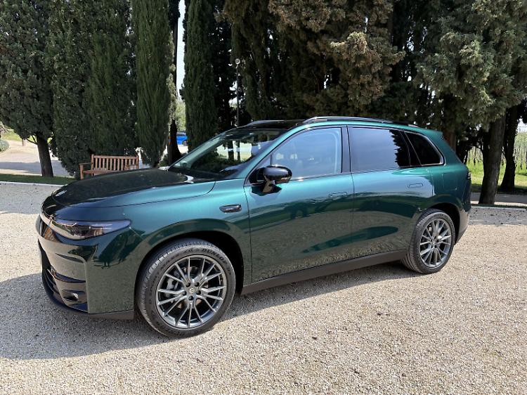 Leapmotor, presentata in Italia la C10 Range Extended EV