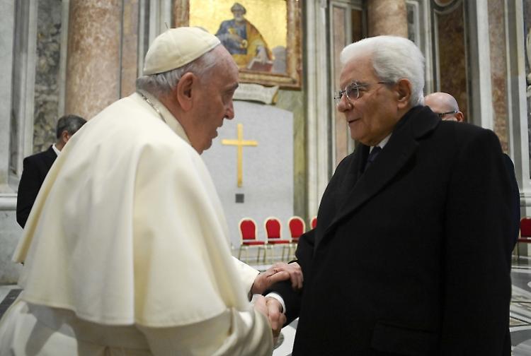 Mattarella "Avverto un grave vuoto, Papa Francesco era un riferimento"