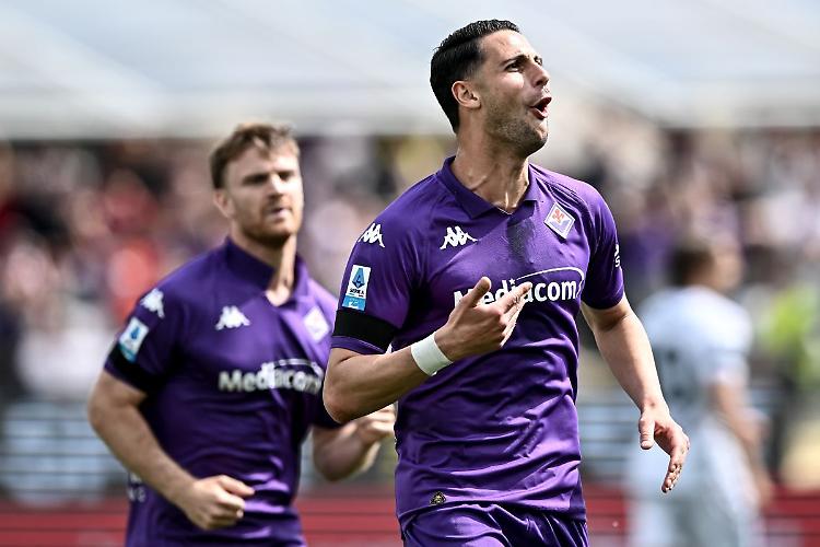 La Fiorentina piega l'Empoli nel derby per 2-1