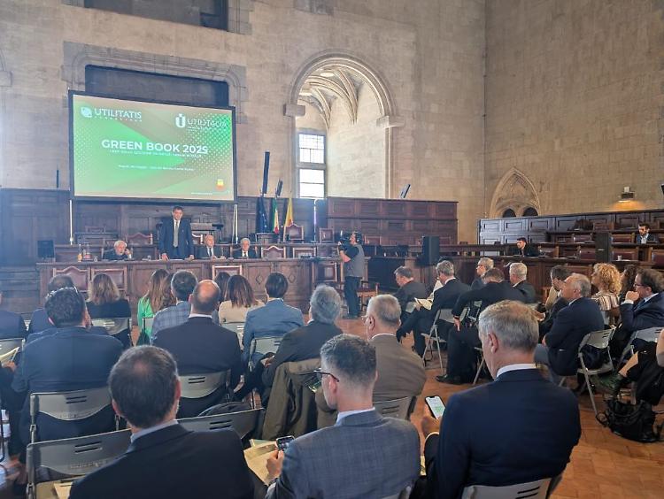 Green Book, servono impianti per centrare target Ue sul riciclo rifiuti