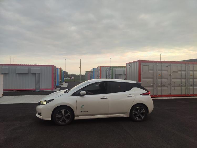 Da batterie Nissan LEAF sistema stoccaggio Pioneer Aeroporto Fiumicino