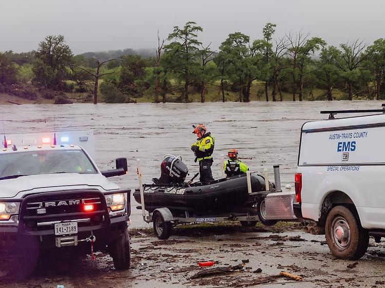 Almeno 24 persone sono morte per un'alluvione in Texas negli Usa