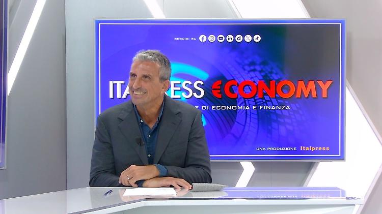 Sibeg Coca-Cola compie 65 anni, Busi "54 milioni di nuovi investimenti"