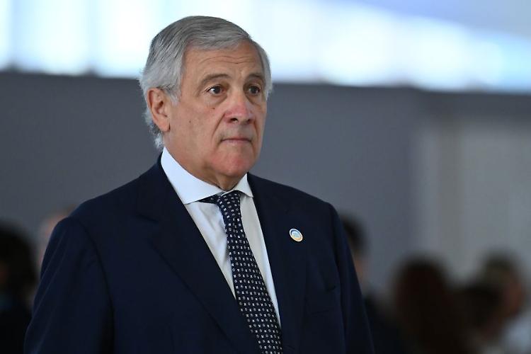 Tajani "Contrari a offensiva su Gaza. Flotilla? Non sono terroristi"