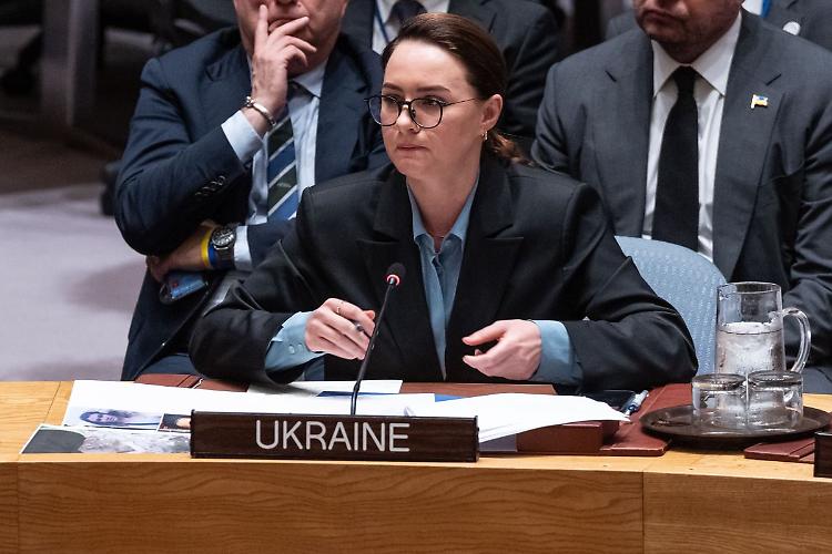 Svyrydenko "Colpita da bombardamenti russi sede del governo a Kiev"