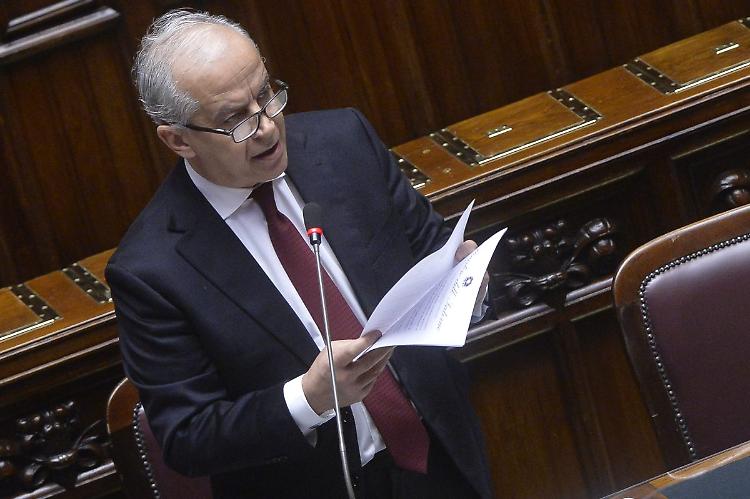 Migranti, Piantedosi "I rimpatri aumentano e miglioreremo ancora"