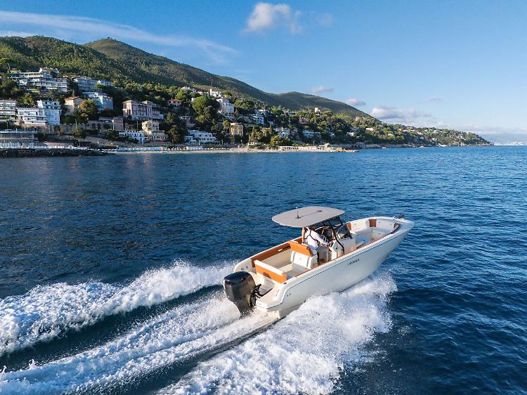Suzuki presenta nuova gamma a Genova, Ilariuzzi "Fuoribordo in crescita"