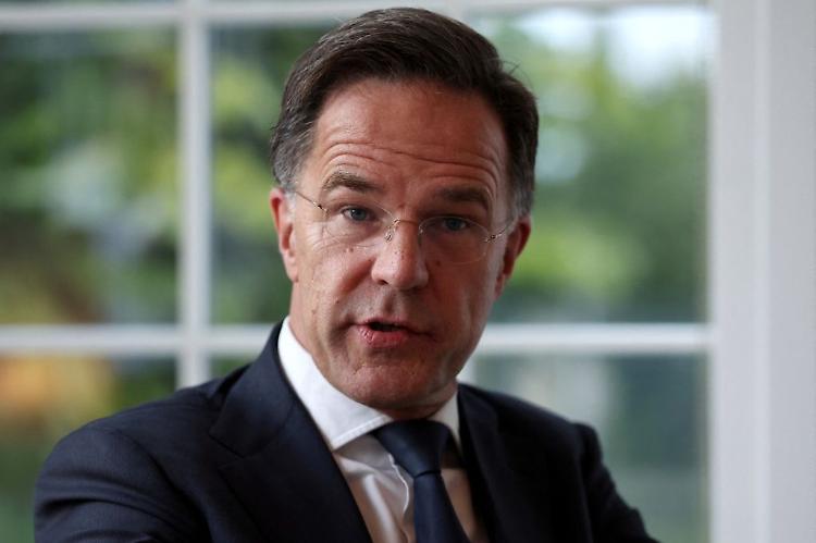 Rutte "Tutti in pericolo, missili russi possono colpire anche l'Italia"