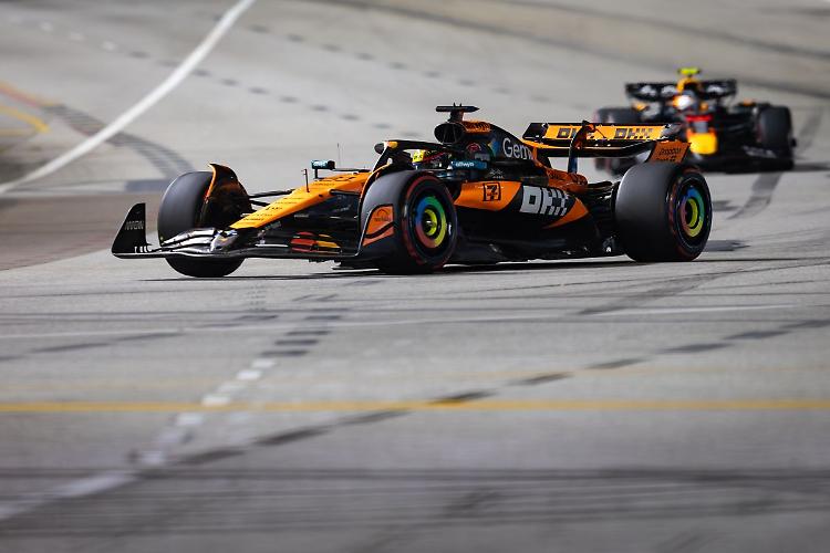 Piastri guida il venerd&igrave; di Singapore, Leclerc evita penalit&agrave;