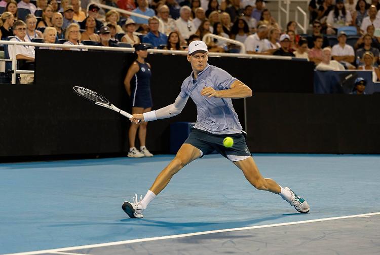 A Shanghai buon esordio Sinner, derby Musetti-Darderi al 3&deg; turno