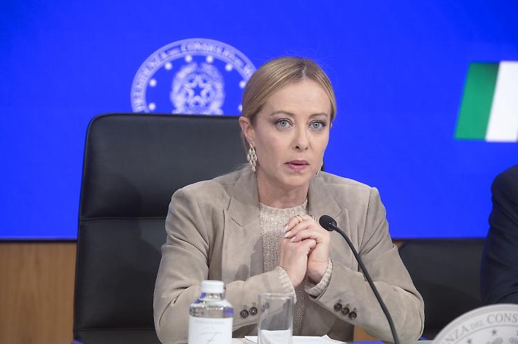 Meloni "Manovra serie e responsabile, un passo importante per il futuro"