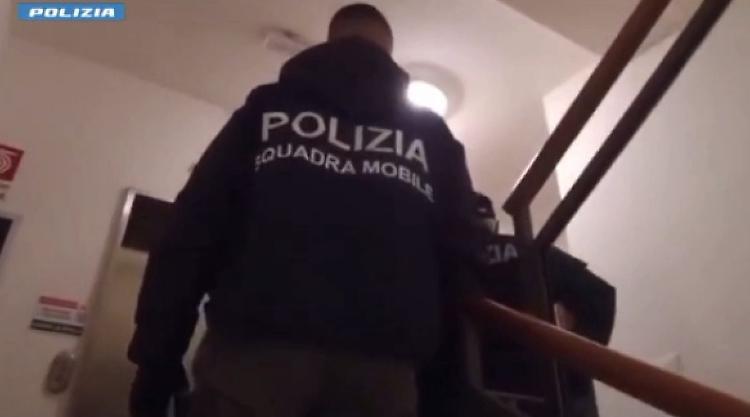 Favorivano a Bologna l'immigrazione clandestina, 8 misure cautelari