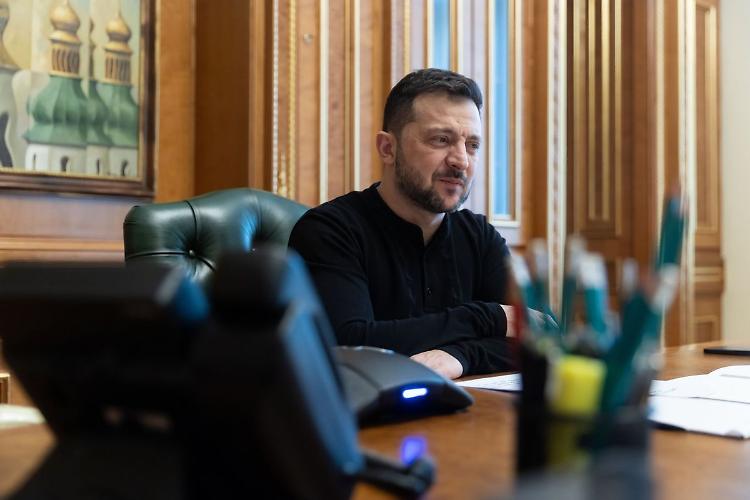 Ucraina, Zelensky "Massiccio attacco russo con droni e missili, quattro morti"