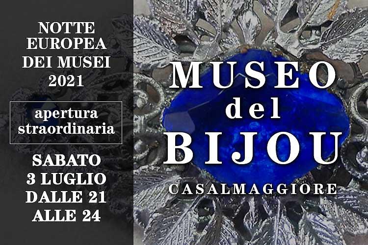Un altro dei bijoux di carta dell'artista veneziano