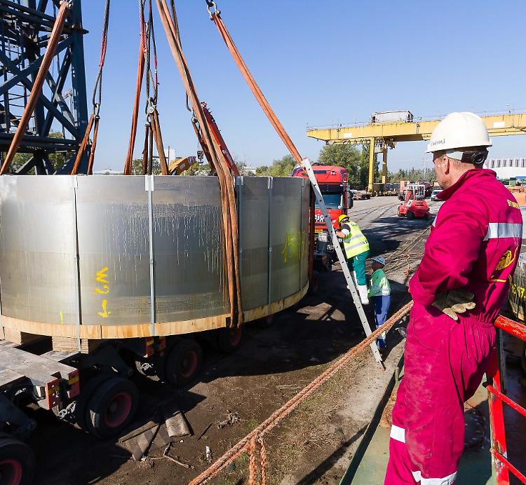 Il Grande Fiume come l&rsquo;autostrada: &egrave;  boom  di merci