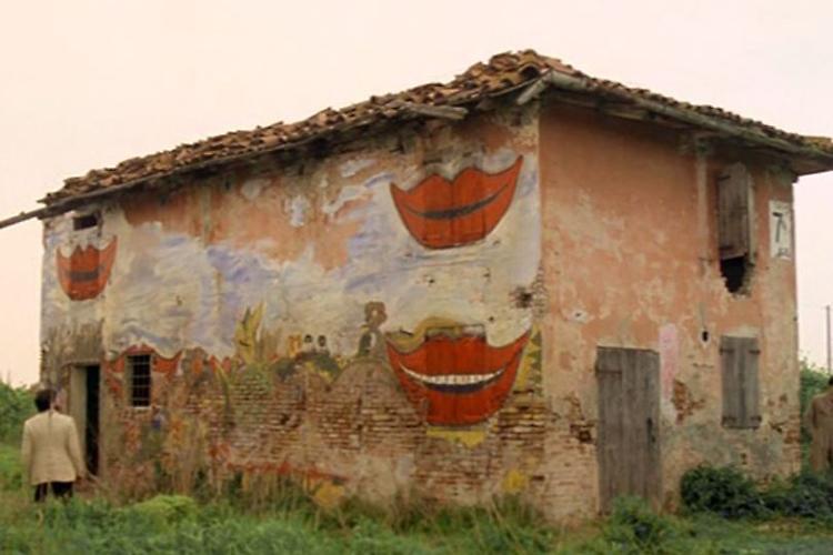 La casa dalle finestre che ridono