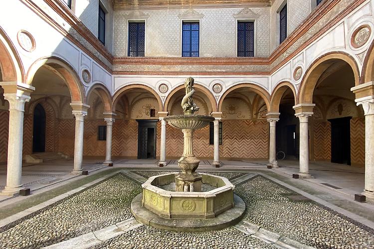 Palazzo Guazzoni Zaccaria apre le sue porte
