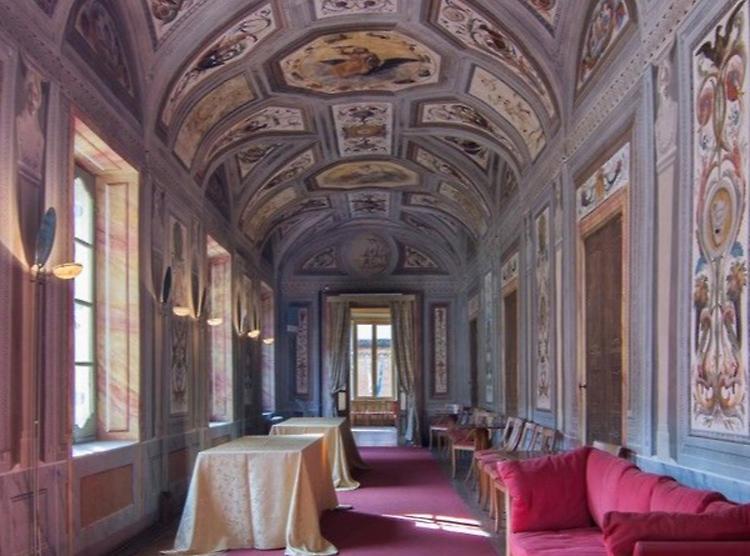 Visita guidata a Palazzo Cattaneo con figuranti in costume e concerto