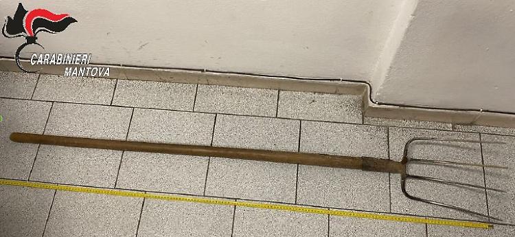 Castel Goffredo: prende a forconate l&rsquo;ex affittuario, arrestato