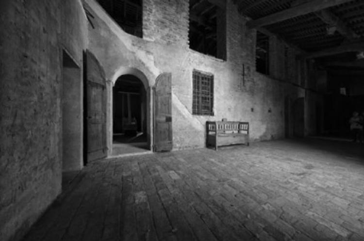 Mostra fotografica "Castelli, fantasmi, leggende" di Salvatore Attanasio