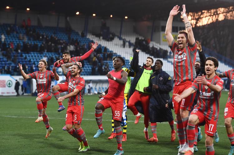 Calcio, Spal-Cremonese: aggiornamenti dalle ore 16,15