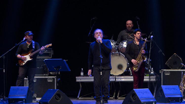Nino Frassica & Los Plaggers Band - Tour 2000/3000