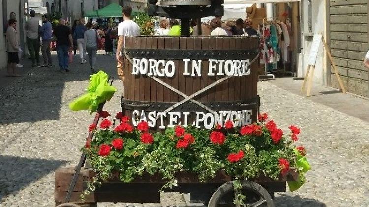 Borgo in Fiore: idee regalo, street food, musica e relax